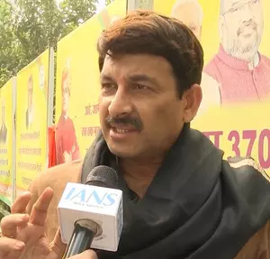 Manoj Tiwari criticises AAP, promises double-engine govt in Delhi