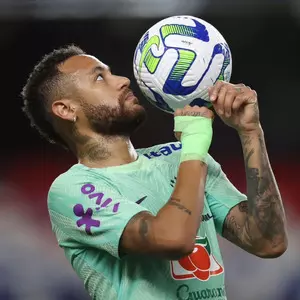 Santos hoping for Neymars return in 2025