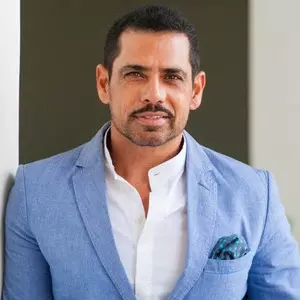 Appalling to see BJP and AAP turn Delhi’s air pollution into political slugfest: Robert Vadra