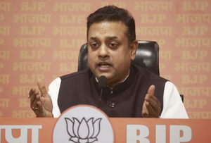 Maha polls: BJP’s ‘chota popat’ jibe in response to Congs ‘safe’ attack