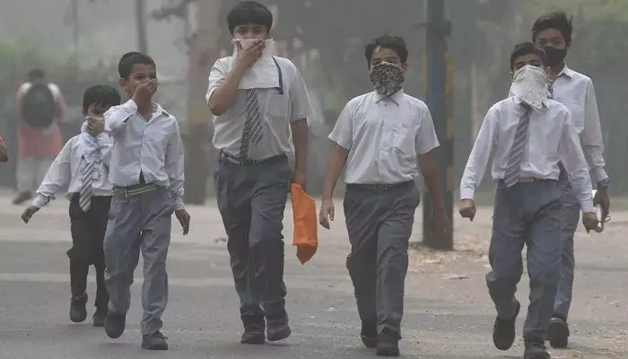 Supreme Court Enforces Online Classes for All Students in Delhi-NCR Amid Severe Air Pollution