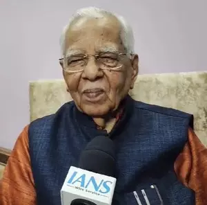 Ram Naik casts vote in Goregaon, expresses confidence in BJP-led alliance