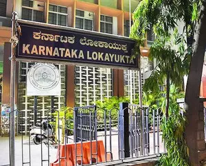 K’taka Lokayukta raids 25 locations of four govt officers in DA case