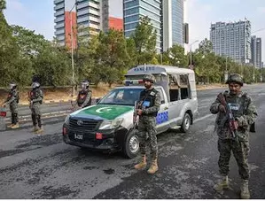 Islamabad under lockdown as Imran Khans PTI supporters set to intensify protest march