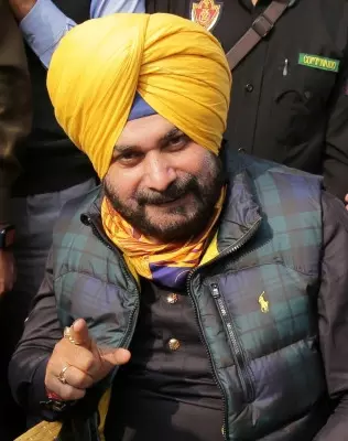 Sidhu makes U-turn, says wife underwent cancer treatment along with Ayurveda-based diet