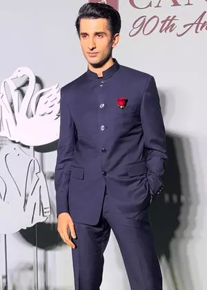 Sidhant Gupta brings back Nehru’s classic style with his iconic accessory