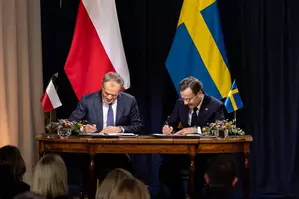 Sweden, Poland sign new strategic partnership