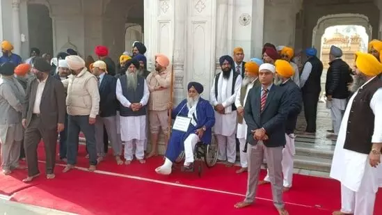 Sukhbir Badal Takes Gatekeeper Duty at Golden Temple as Religious Punishment by Sri Akal Takht Sahib