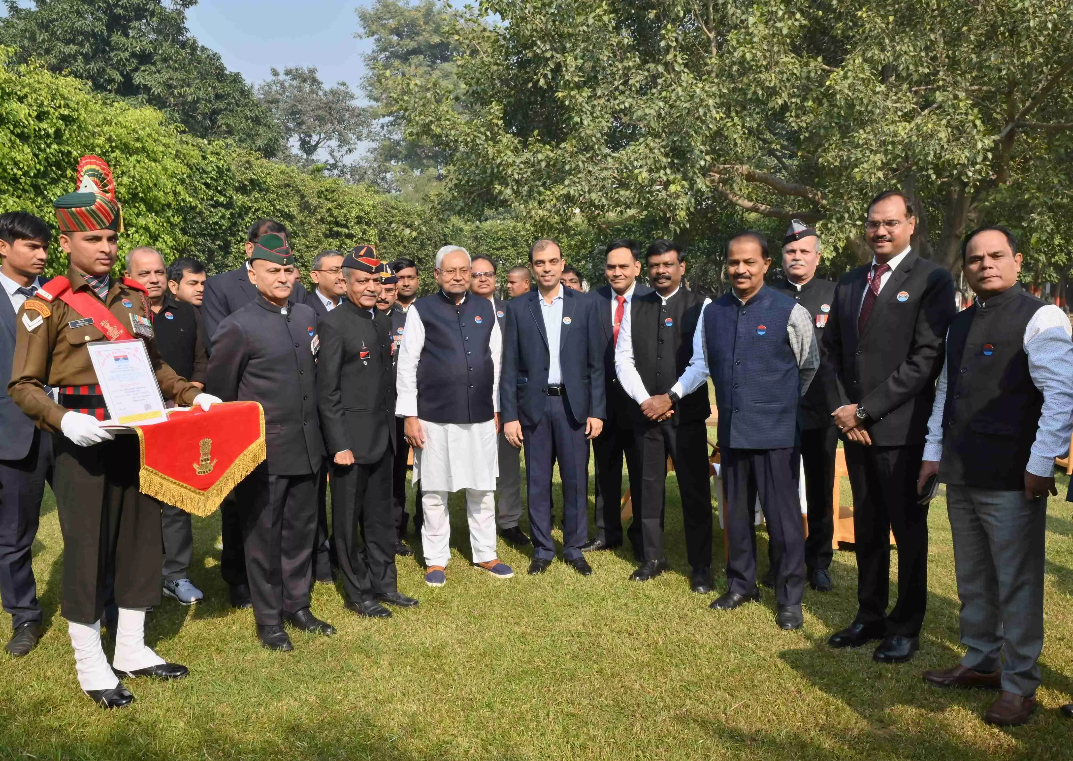 Bihar Chief Minister Nitish Kumar Honors Armed Forces on Flag Day, Contributes to Ex-Servicemen Benevolent Fund