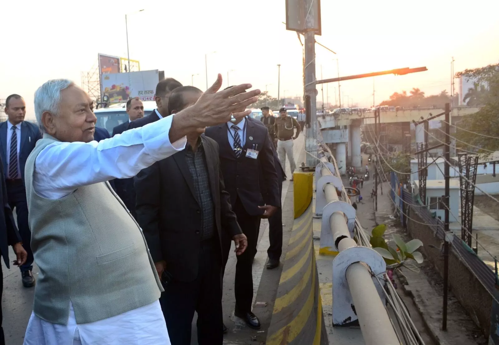 Bihar CM Nitish Kumar inspected the projects under construction near Patna Junction