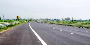 Centre fine-tunes 3 highway projects in UP, Rajasthan