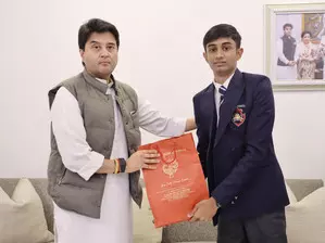 Jyotiraditya Scindia praises MP student for developing human-carrying drone