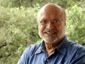 Film industry mourns the demise of Shyam Benegal