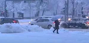 Heavy snowfall cuts power to tens of thousands homes in BiH