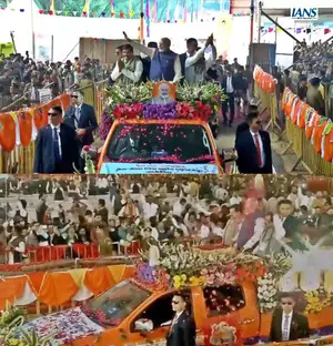 PM Modis roadshow in Khajuraho, floral tributes to Vajpayee