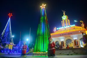 Christmas celebrated with gaiety in Telangana, Andhra Pradesh