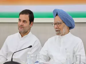 Ive lost a mentor and guide: Rahul Gandhi grieves demise of Dr. Manmohan Singh