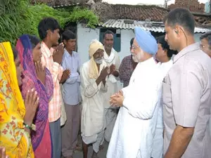 Vidarbha peasants cherish Dr. Manmohan Singhs visit in 2006, recall gift of first national farm loan waiver