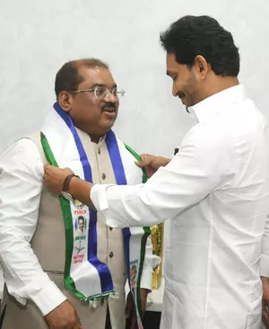 YSRCP leader Imtiaz bids goodbye to politics