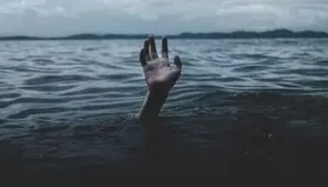 Man, woman drown at Australian beach