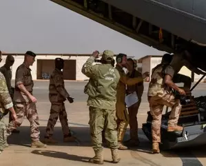 Chadian president sets complete withdrawal of French troops from Chad for January 31