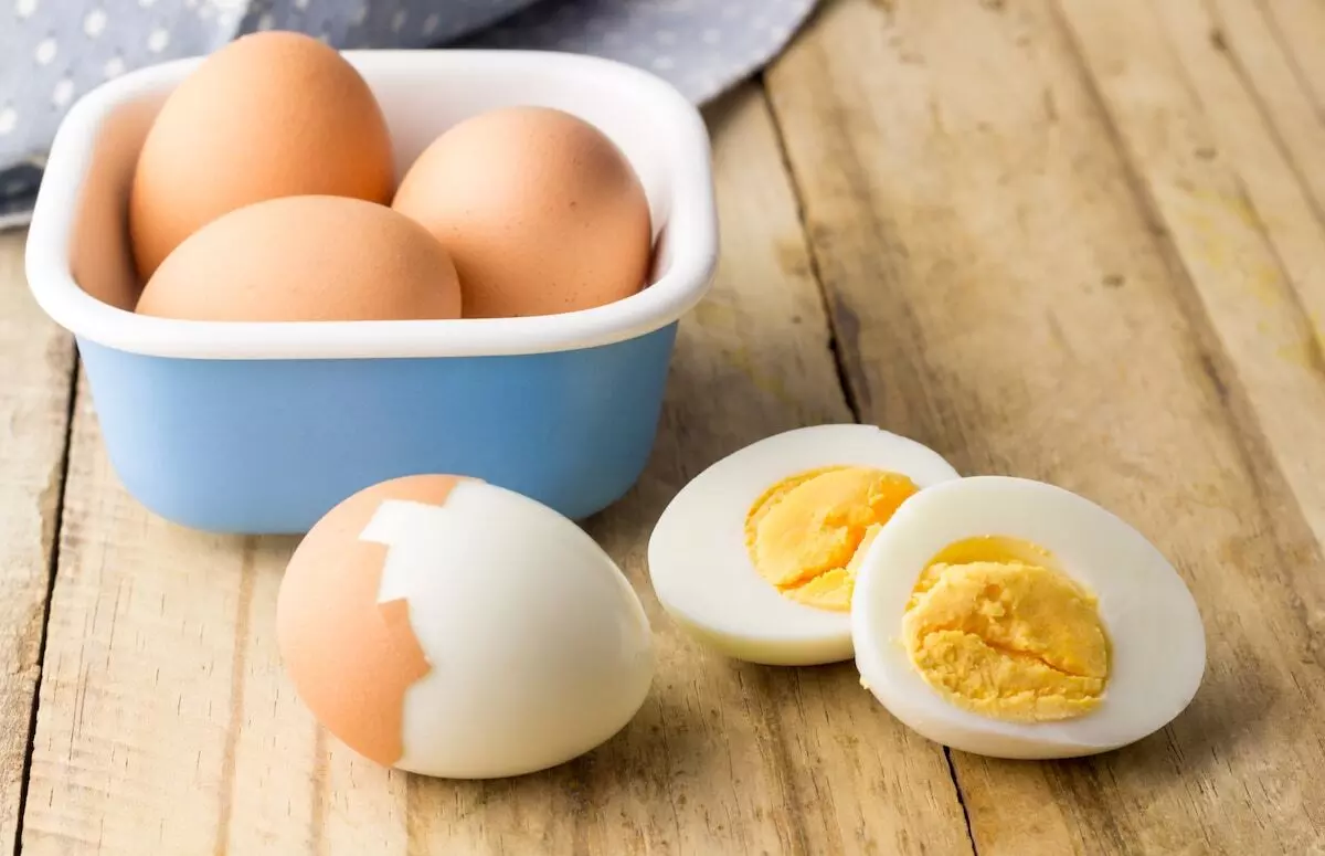 2 Eggs Daily in Winter: The Secret to a Healthy Life