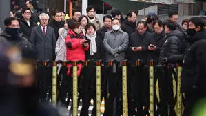 South Korea: Ruling party lawmakers protest against warrant to detain Yoon