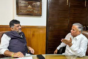 Shivakumar discusses Pennar river water dispute, Upper Bhadra project with Union Jal Shakti MoS