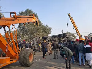 3 school children among 4 killed, 8 injured in horrific road accident in Jharkhand