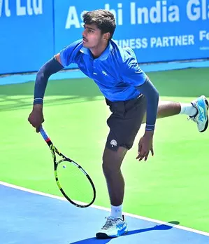 ITF J300: Arnav Paparkar fights his way into QF; Senthil, Maaya cruise into last eight