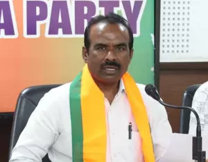 Ktaka BJP slams Cong govt over giving royal treatment to Maoists