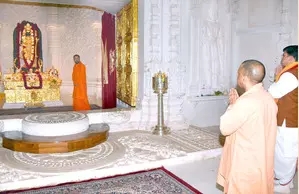 CM Yogi visits Ram Mandir on 1st anniversary of ‘Pran Pratistha’, seeks blessings