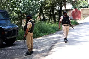 Five drug peddlers arrested by police in J&K’s Baramulla