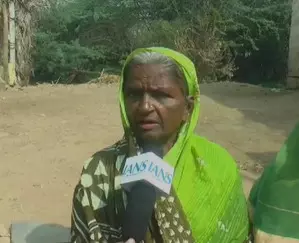 Karnataka: Elderly mother, daughter battling starvation seek govt assistance