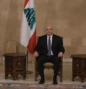 Lebanese President begins parliamentary consultations to nominate new PM