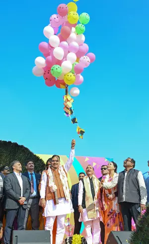 Rajasthan CM inaugurates kite festival, promotes hard work and charity