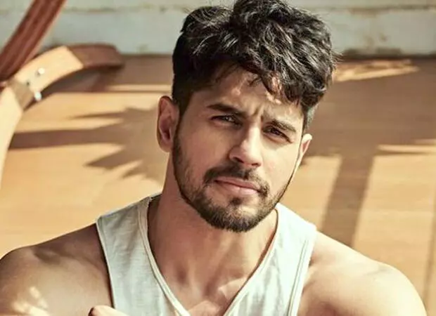 Sidharth Malhotra: Started his career as assistant director with a salary of ₹3,000, today he is a shining star of Bollywood