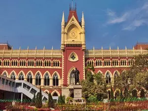 ‘Expired’ saline case: HC directs Bengal govt to pay compensation to victims’ families