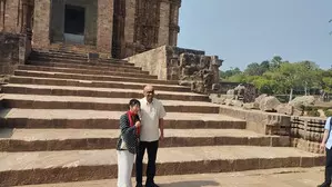 Singapore Prez visits Konark Sun Temple and heritage crafts village Raghurajpur