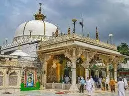 Special prayers held for Saif Ali Khan at Ajmer Sharif Dargah