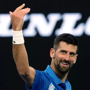 Aus Open: Djokovic beats Lehecka to set QF showdown with Alcaraz