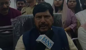 Union Minister Ramdas Athawale slams Kejriwal for failed poll promises in Delhi