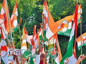 Youth Congreess workers stage protest against BJP govt in Bhubaneswar