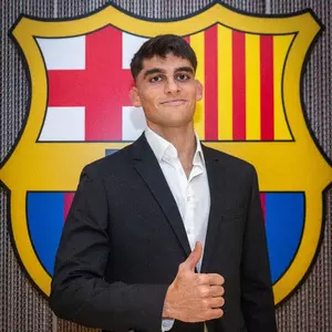 Gerard Martin signs contract extension with Barcelona till 2028