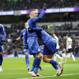 Leicester complete comeback to hand Spurs fourth consecutive league defeat