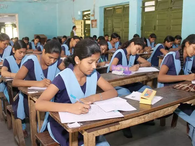 Mukhyamantri Balika Poshak Yojana: Transforming Girls Education in Bihar